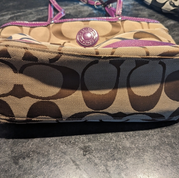 Coach Bag - Picture 3 of 5